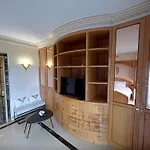 Les Amoureux De Paris