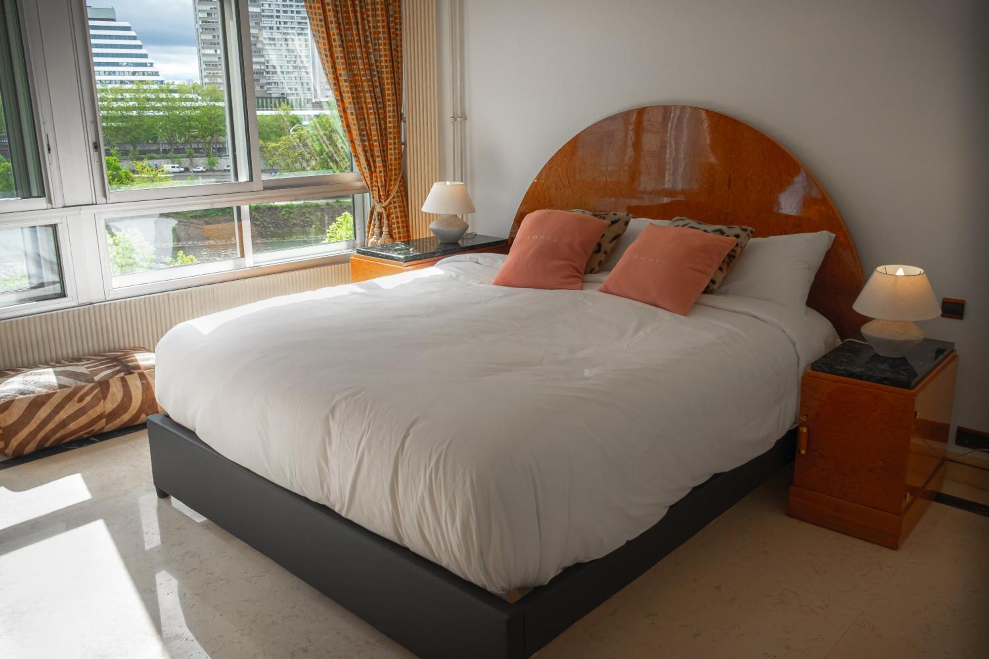 Les Amoureux De Paris