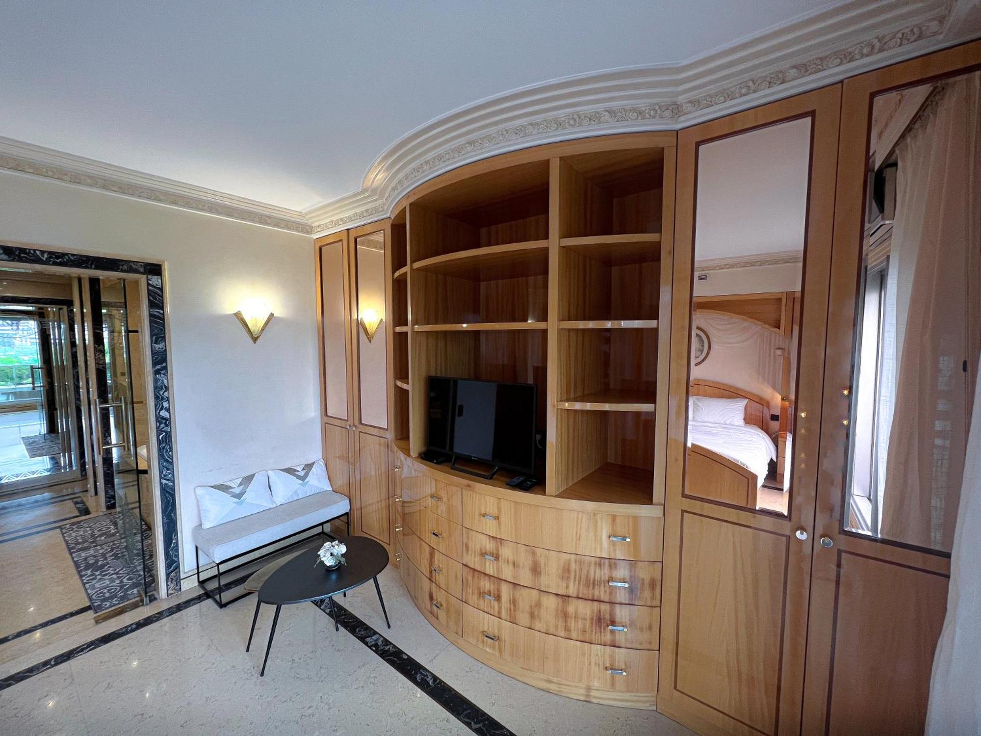 Les Amoureux De Homestay