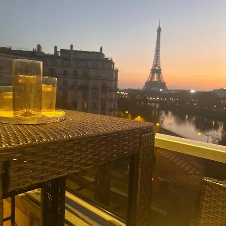 Les Amoureux De Paris