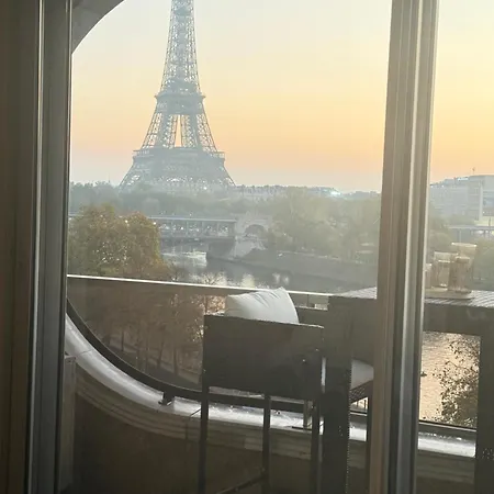 Les Amoureux De Parigi